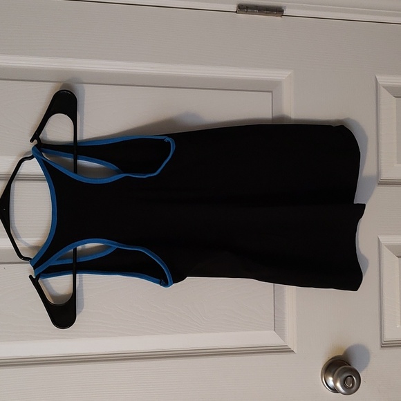 Women's Razor Back Tank - Picture 5 of 7